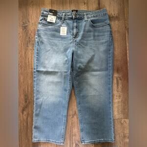 NWT!! Women’s Lee Cropped Jeans, Light Wash, Mid-Rise, Size 12